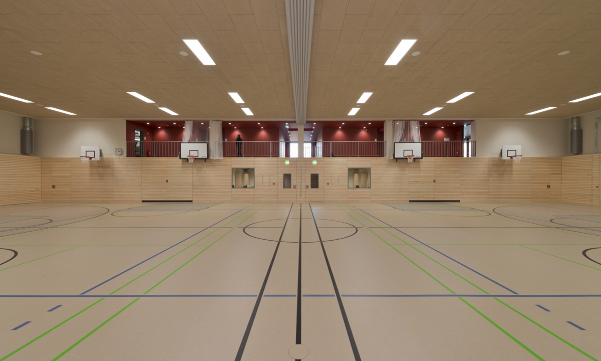 Copyright Michael Miltzow NOV8301.jpg